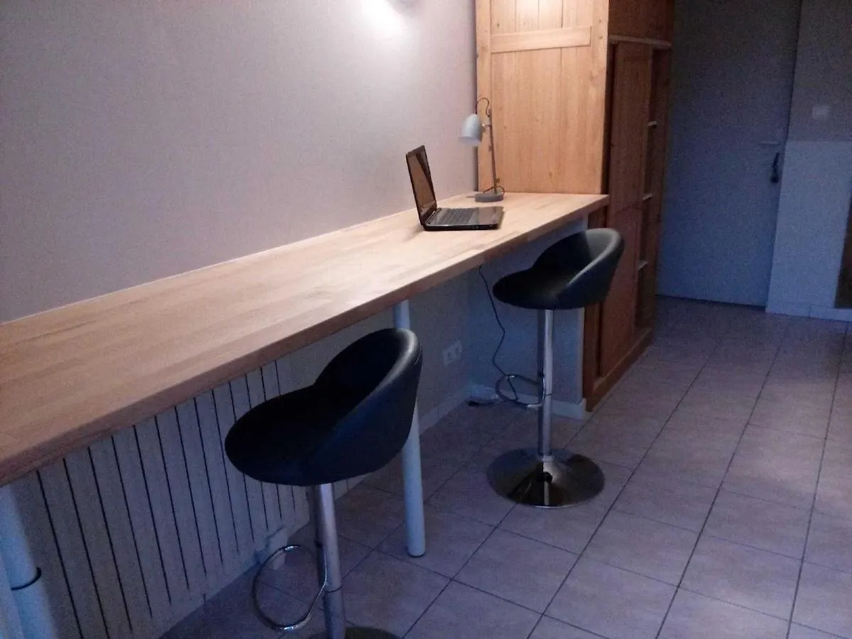 Studio Vic-en-Bigorre 0*,  فرنسا